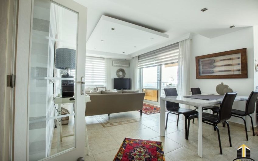 900 meter to Cleopatra Baech