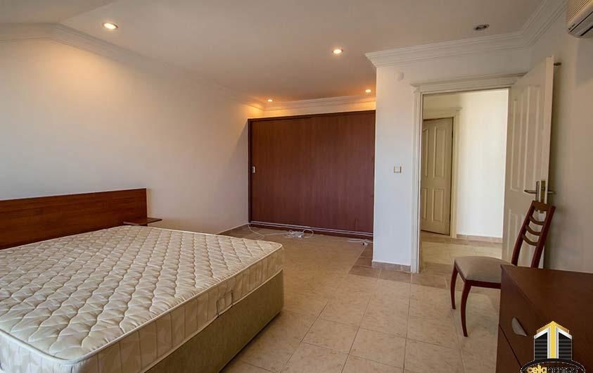 900 meter to Cleopatra Baech