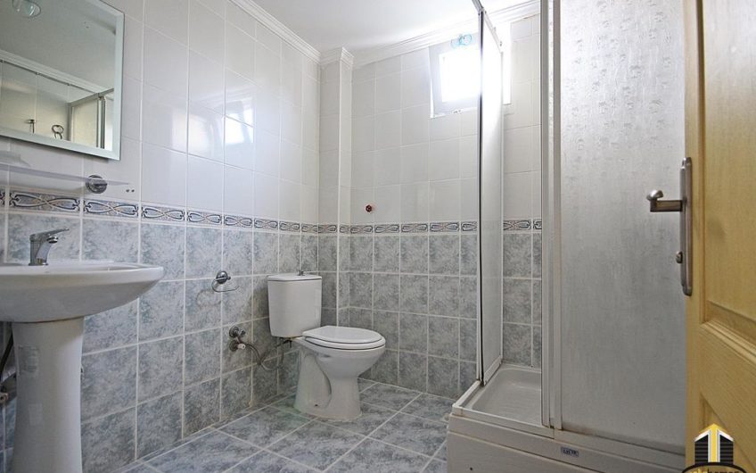 900 meter to Cleopatra Baech