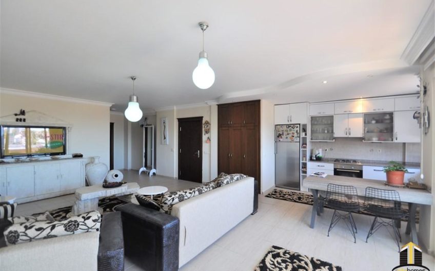 King size at first sea line in Mahmutlar