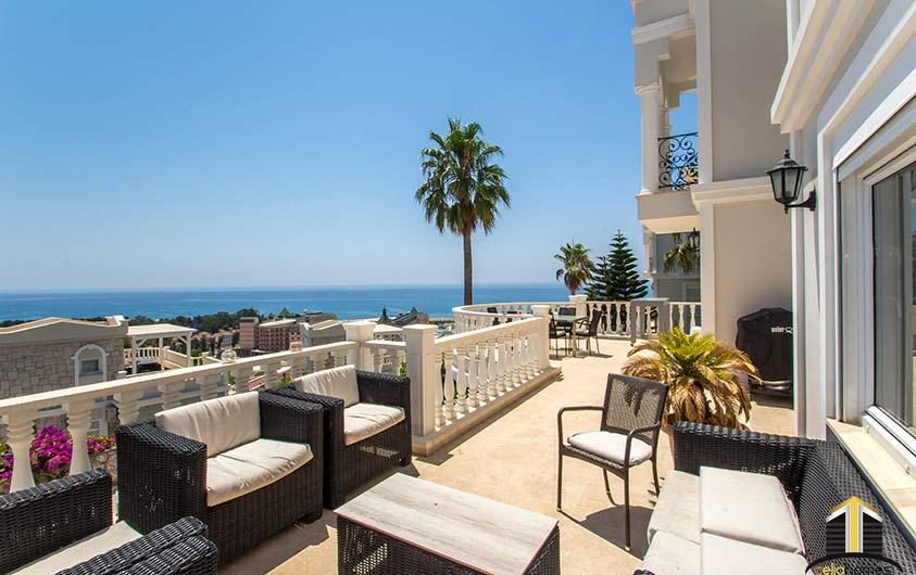 Prestigious & Luxurious Villas For Sale in Oasis Club II Residence in Konakli!