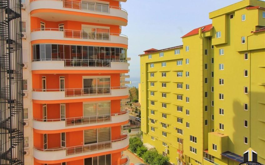 King size at first sea line in Mahmutlar