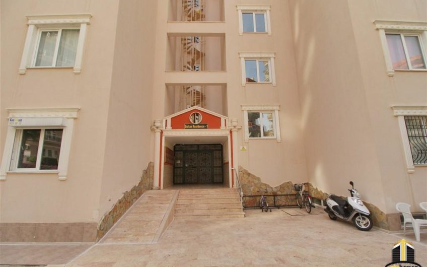 King size at first sea line in Mahmutlar