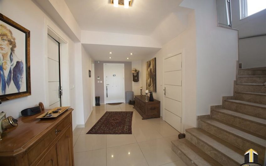 Luxury Penthouse For Sale in Hexa Residence in Kargicak!