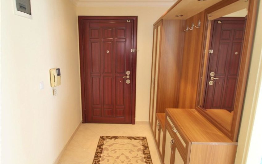 King size at first sea line in Mahmutlar