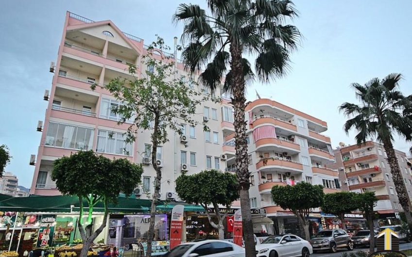 900 meter to Cleopatra Baech