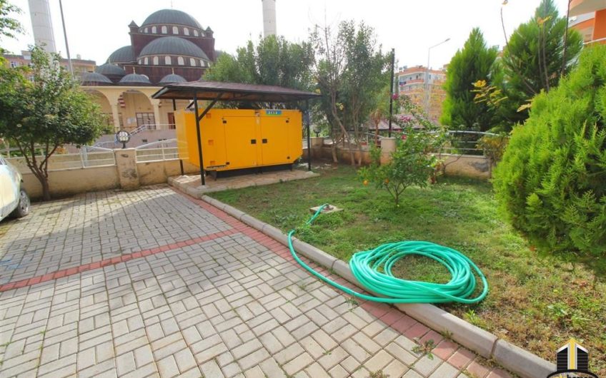 King size at first sea line in Mahmutlar