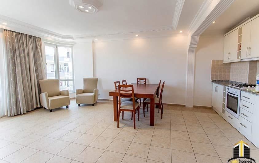 900 meter to Cleopatra Baech