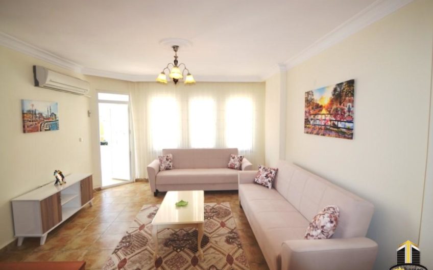 900 meter to Cleopatra Baech