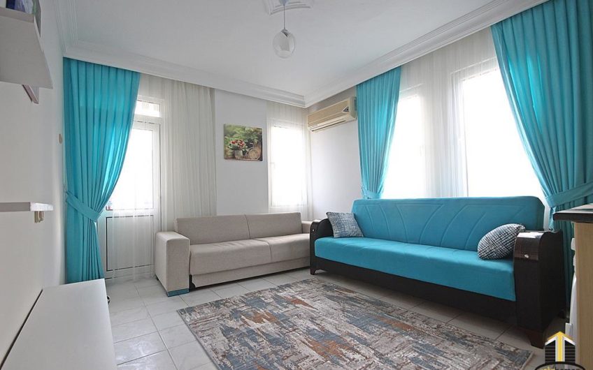 900 meter to Cleopatra Baech