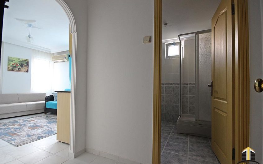 900 meter to Cleopatra Baech