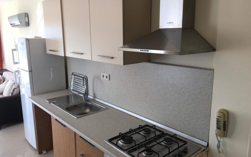 Fullt möbelard studio lägenhet i Mahmutlar