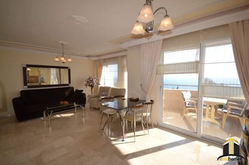 Mahmutlarda denize sifir penthouse