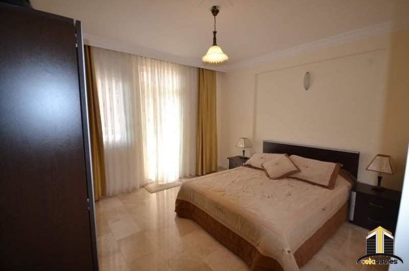 Mahmutlarda denize sifir penthouse