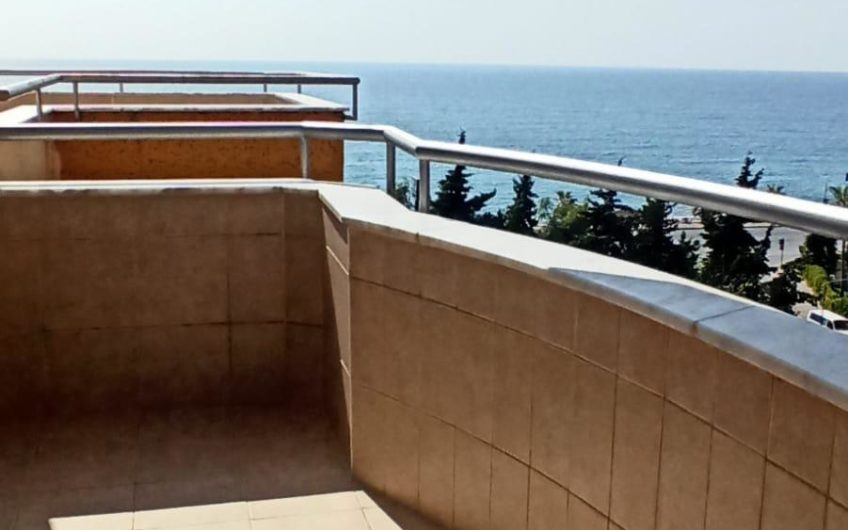 Mahmutlarda denize sifir penthouse