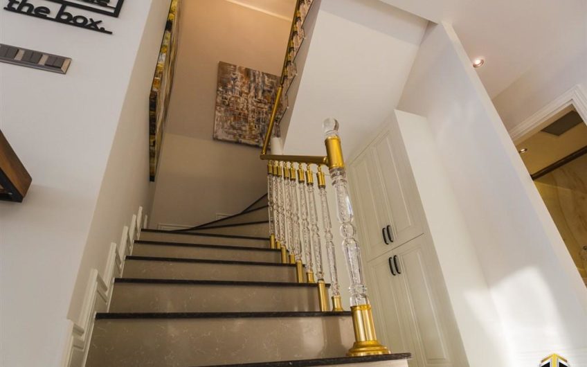 Arnelya Residencede full esyali penthouse