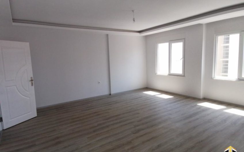 Mahmutlarda Vivamus sitesinde 3+1 daire