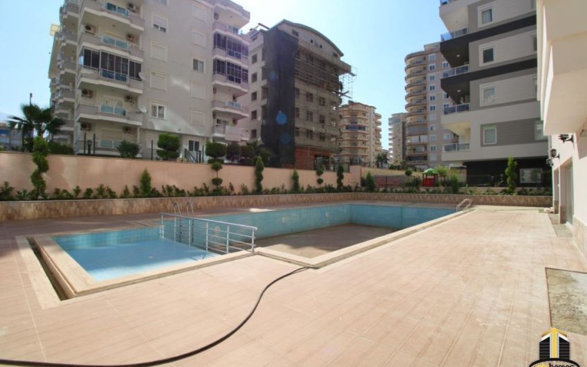 Mahmutlarda Vivamus sitesinde 3+1 daire