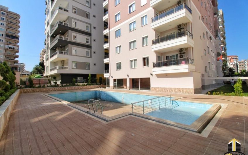 Mahmutlarda Vivamus sitesinde 3+1 daire