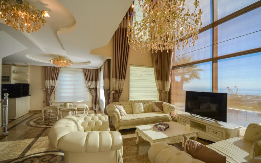 Neue LUX Villa mit Pool- und Meerblick in Kargicak