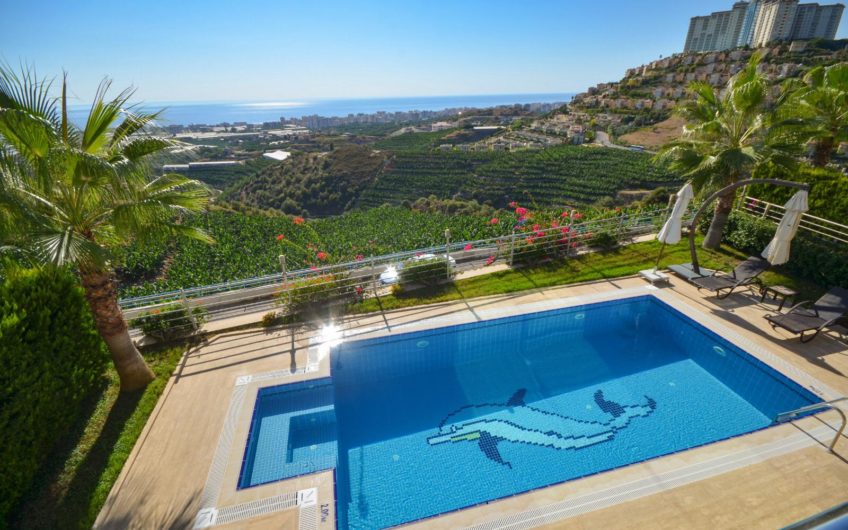 Neue LUX Villa mit Pool- und Meerblick in Kargicak