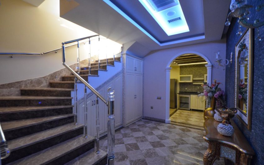 Neue LUX Villa mit Pool- und Meerblick in Kargicak