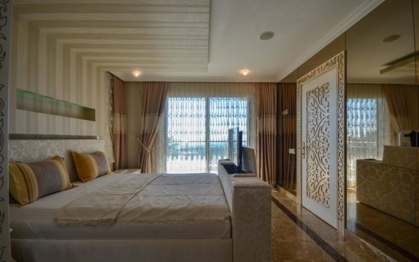 Neue LUX Villa mit Pool- und Meerblick in Kargicak