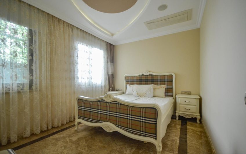 Neue LUX Villa mit Pool- und Meerblick in Kargicak