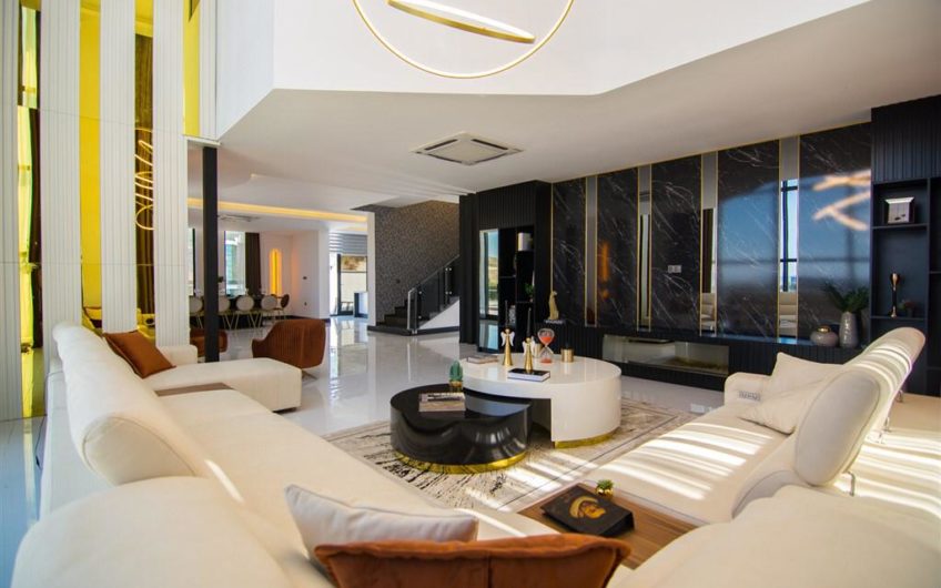 Luksus møbleret villa med havudsigt i Alanya