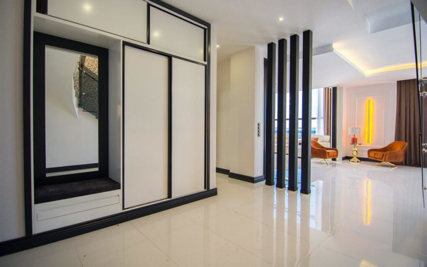 Luksus møbleret villa med havudsigt i Alanya