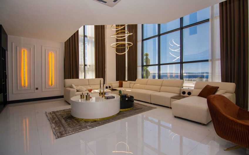 Luksus møbleret villa med havudsigt i Alanya