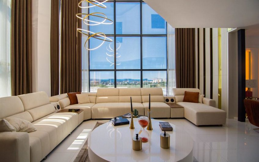 Luksus møbleret villa med havudsigt i Alanya