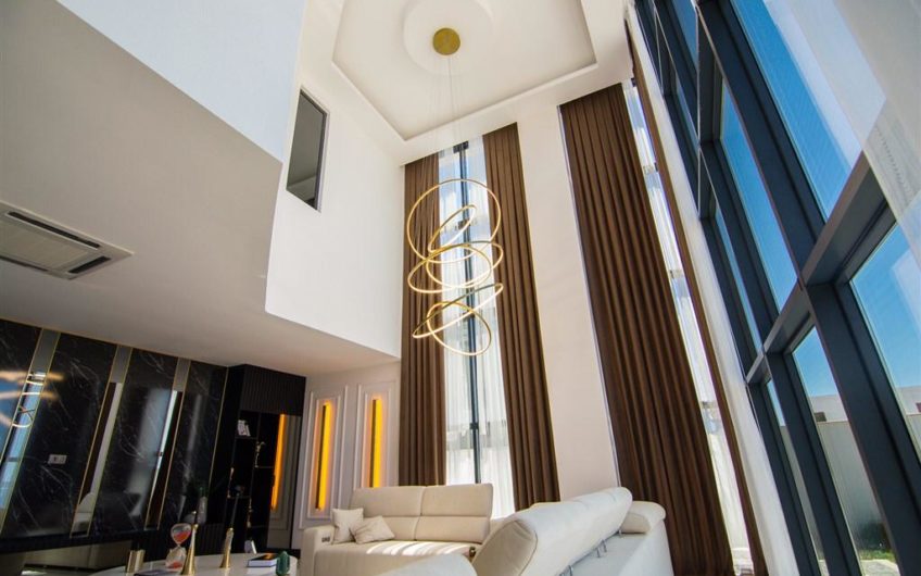 Luksus møbleret villa med havudsigt i Alanya