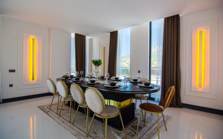 Luksus møbleret villa med havudsigt i Alanya