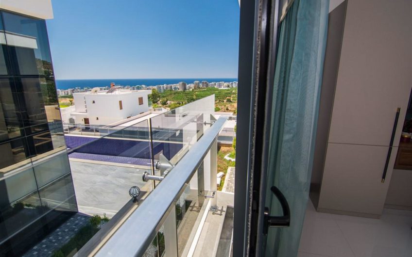 Luksus møbleret villa med havudsigt i Alanya