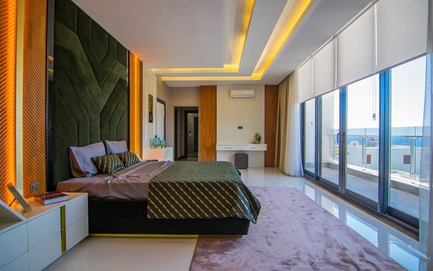 Luksus møbleret villa med havudsigt i Alanya