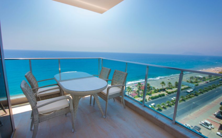 Empire Residence Mahmutlar’da deniz manzaralı rahat daire