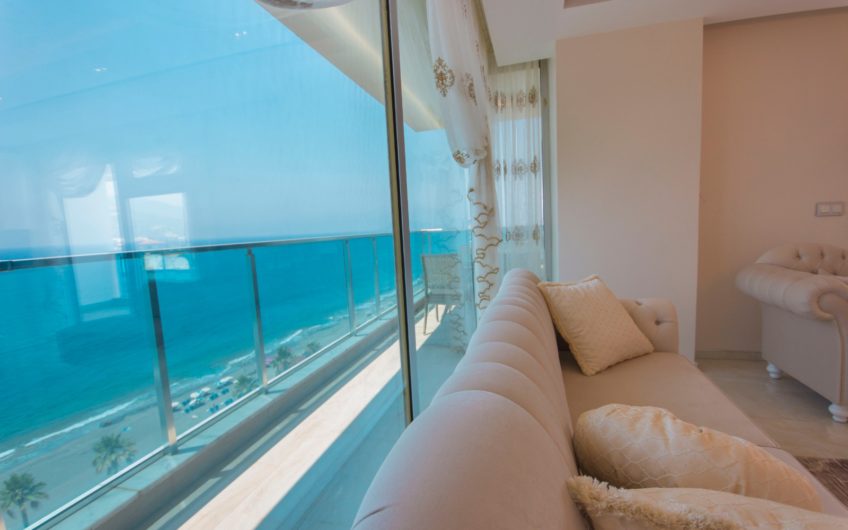 Empire Residence Mahmutlar’da deniz manzaralı rahat daire