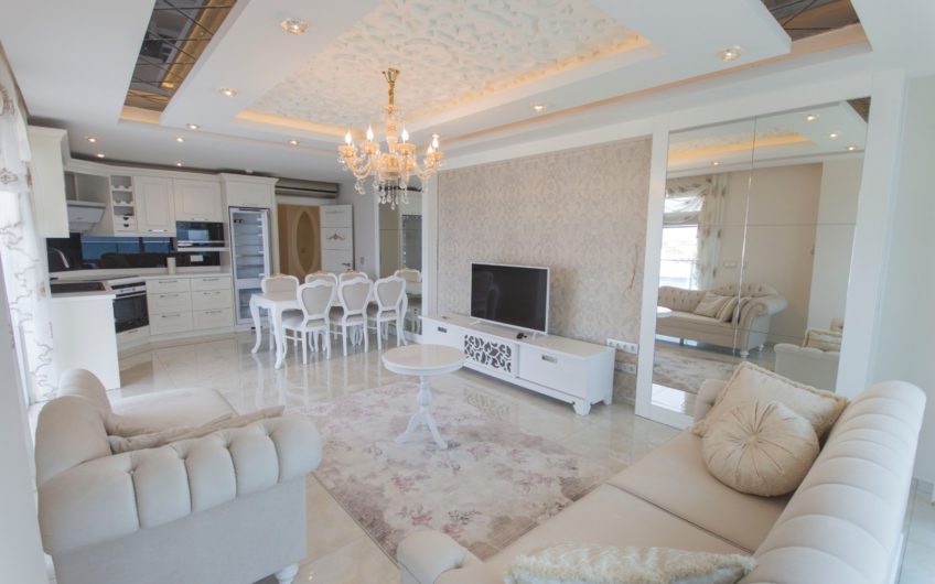 Empire Residence Mahmutlar’da deniz manzaralı rahat daire