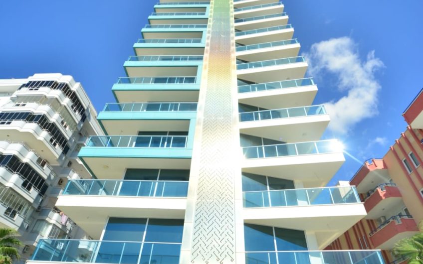 Empire Residence Mahmutlar’da deniz manzaralı rahat daire