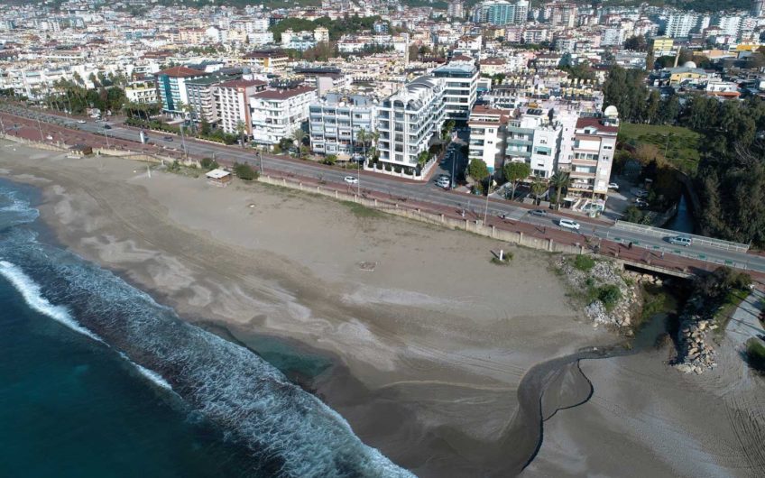 Lejligheder og penthouselejligheder ved havet i et førsteklasses kompleks
