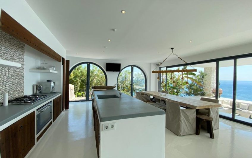 Fabulous villa near the ancient city and Aytap bay in Alanya