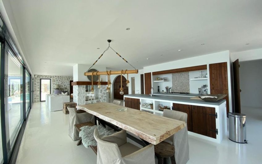 Fabulous villa near the ancient city and Aytap bay in Alanya