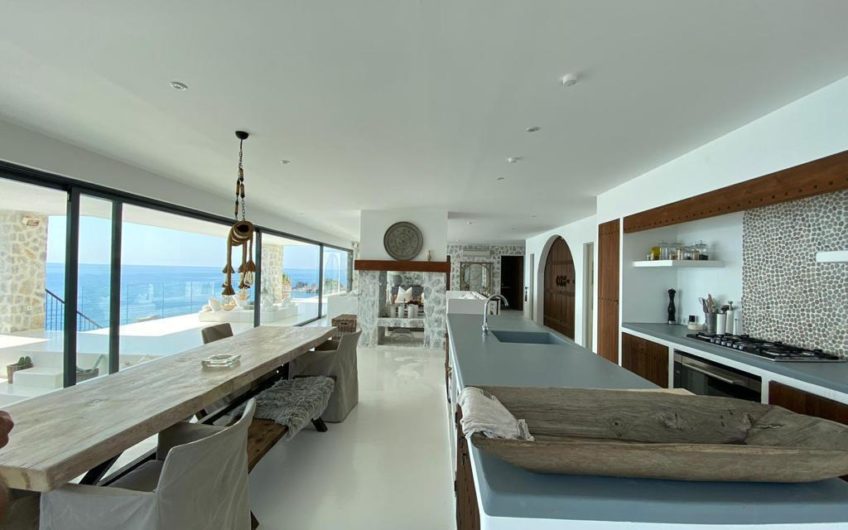 Fabulous villa near the ancient city and Aytap bay in Alanya