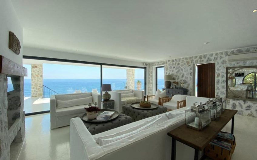 Fabulous villa near the ancient city and Aytap bay in Alanya