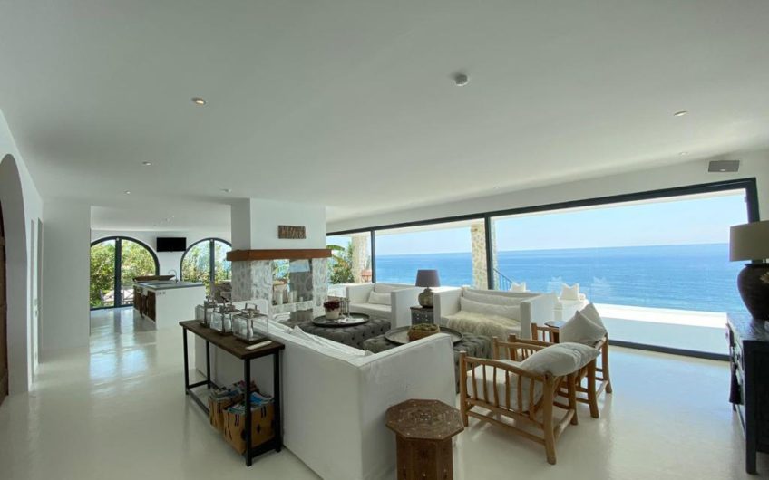 Fabulous villa near the ancient city and Aytap bay in Alanya