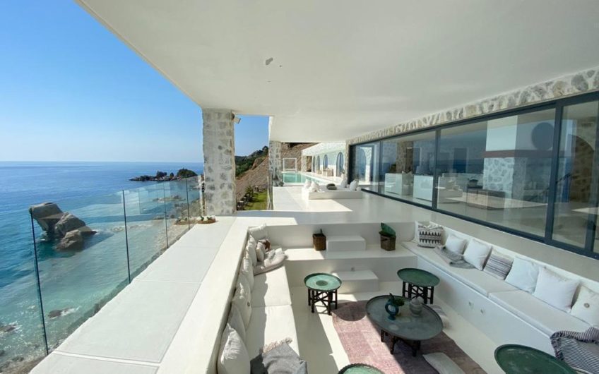 Fabulous villa near the ancient city and Aytap bay in Alanya